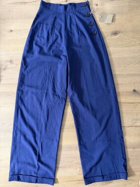 Vivien of Holloway Swing Pants High-Rise Wide-Leg Side button Detail